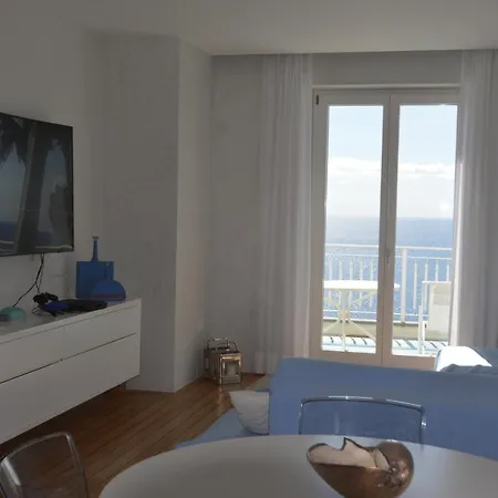 Sea View Marina Piccola Apartmán *